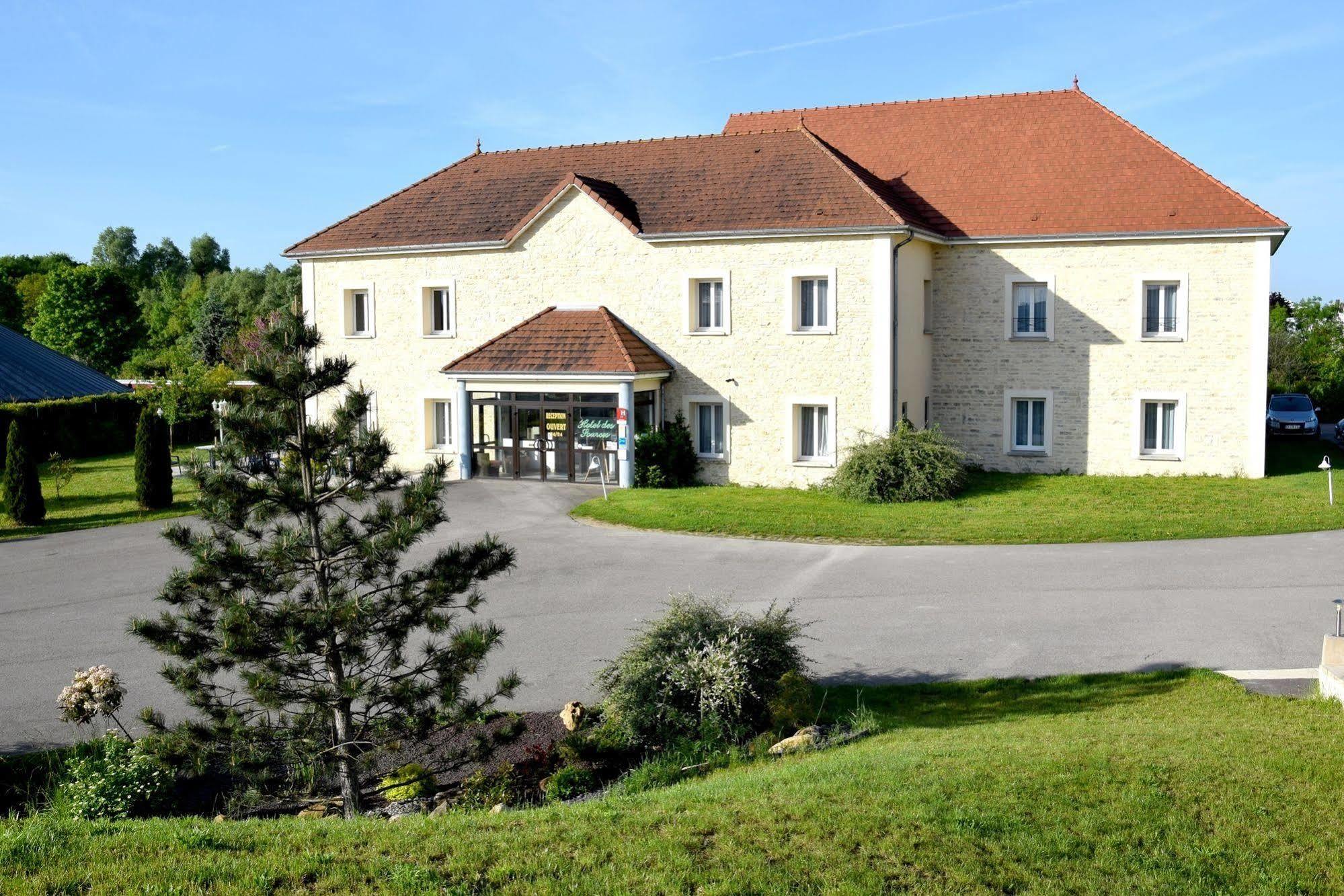 Logis Des Sources Hotel Creney-pres-Troyes Exterior photo